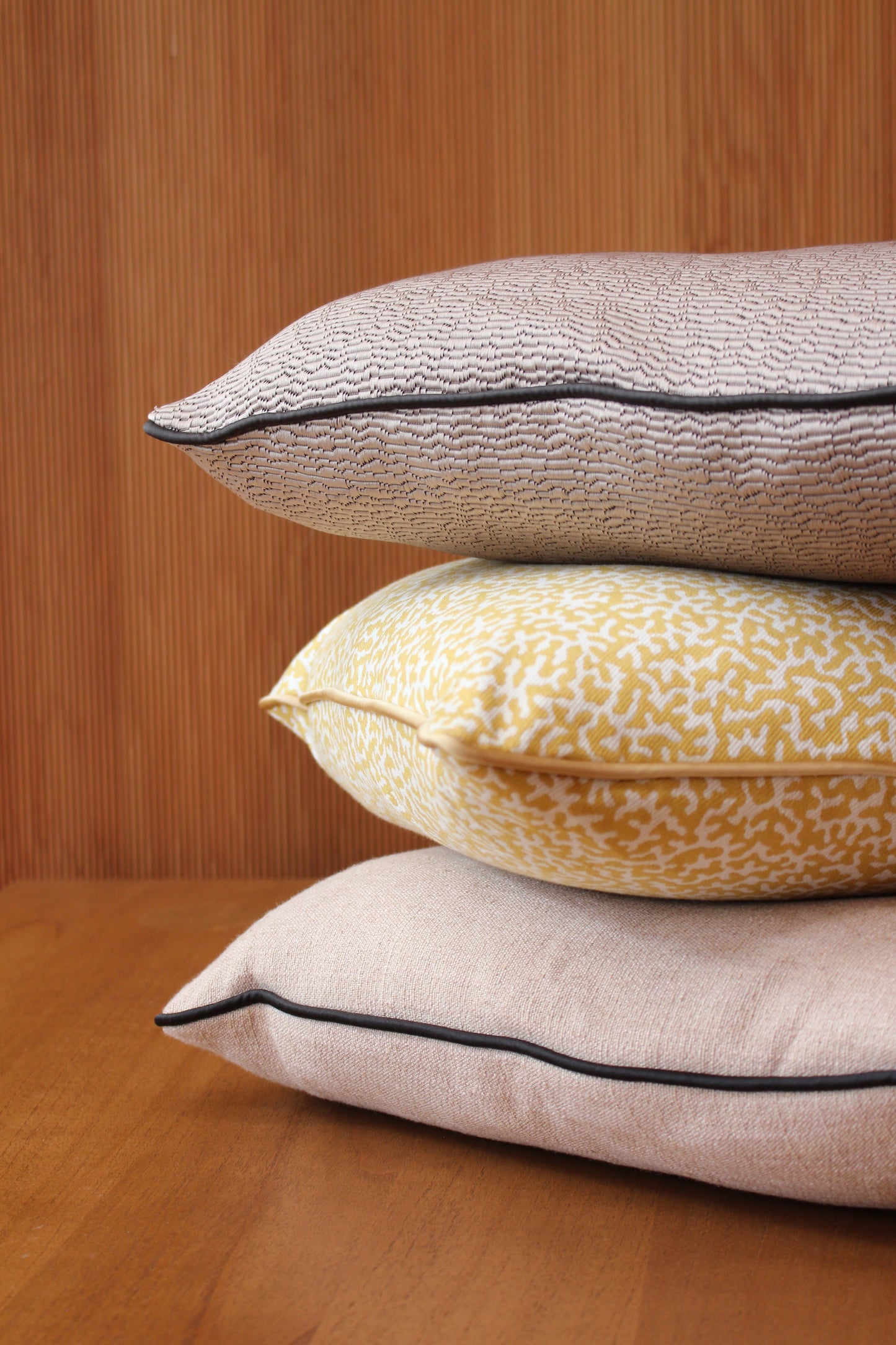 London Cushion - Collection