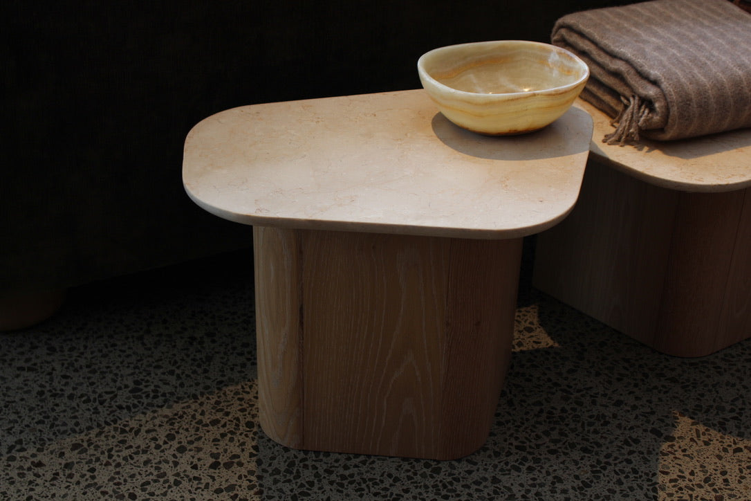 Omada End Table with Marble Top | Natural wash