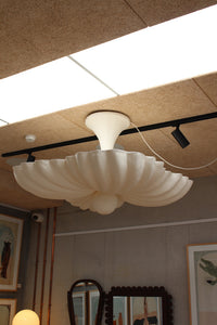 Moreau | Hanging Light The Medium