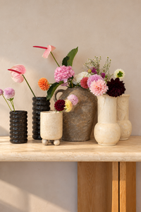 Lina Vase | Sandstone