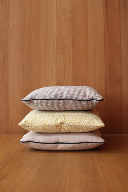 London | Cushion Collection Amier Home