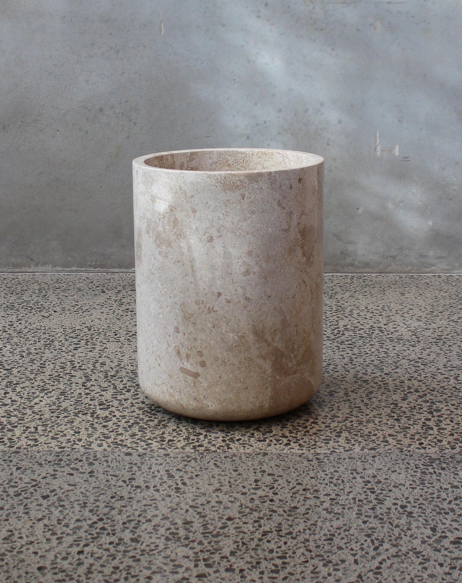 Mediterranean Planter | White Marble Cita Mulya