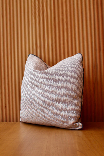 London | Cushion Collection Amier Home