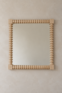 Mindi | Mirror