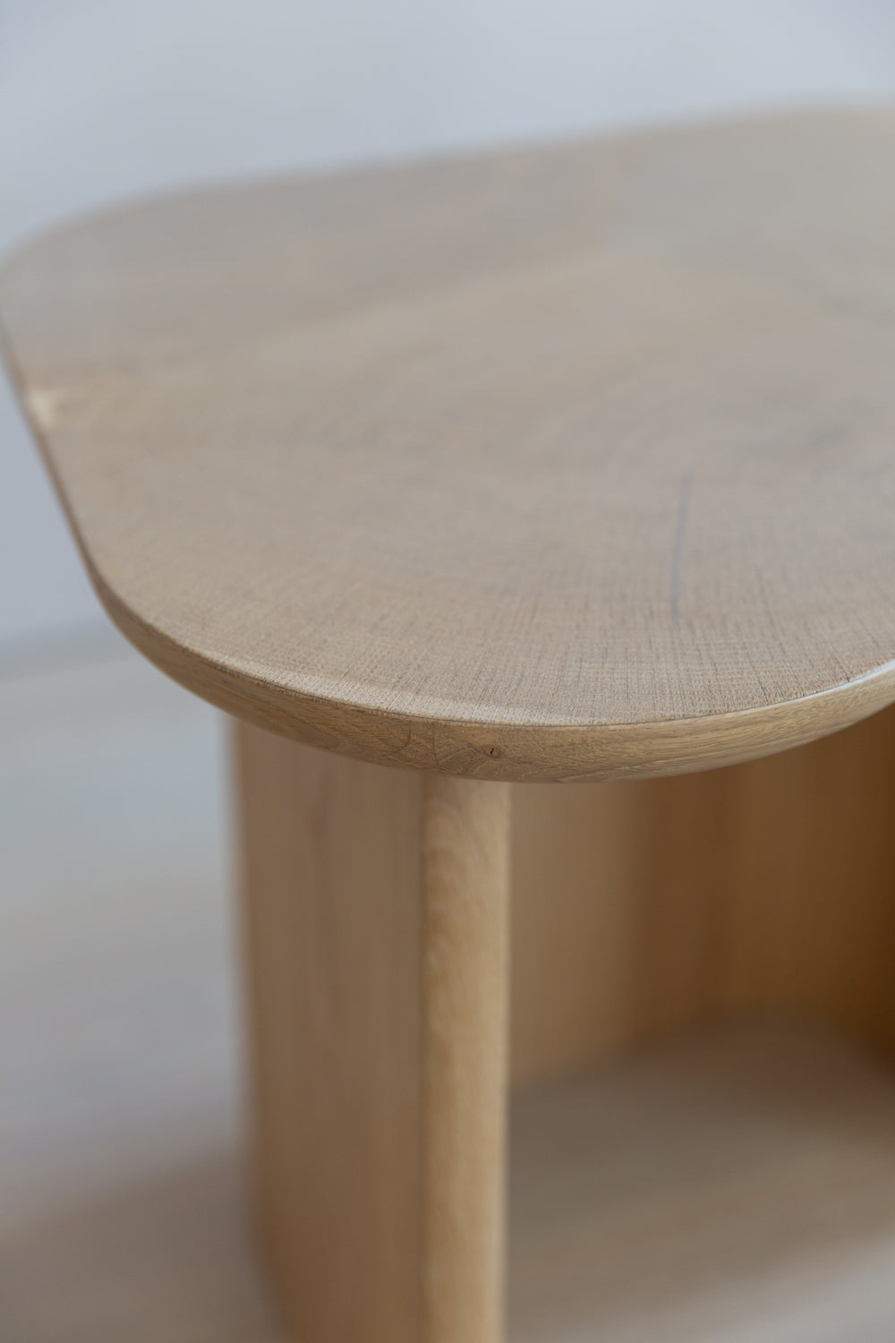 Omada | End Table Janish Home