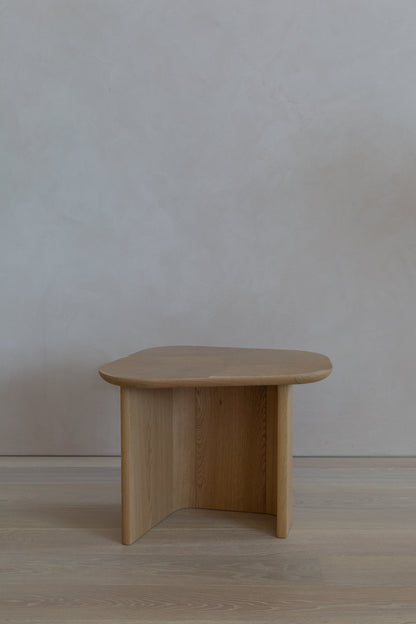 Omada | End Table Janish Home