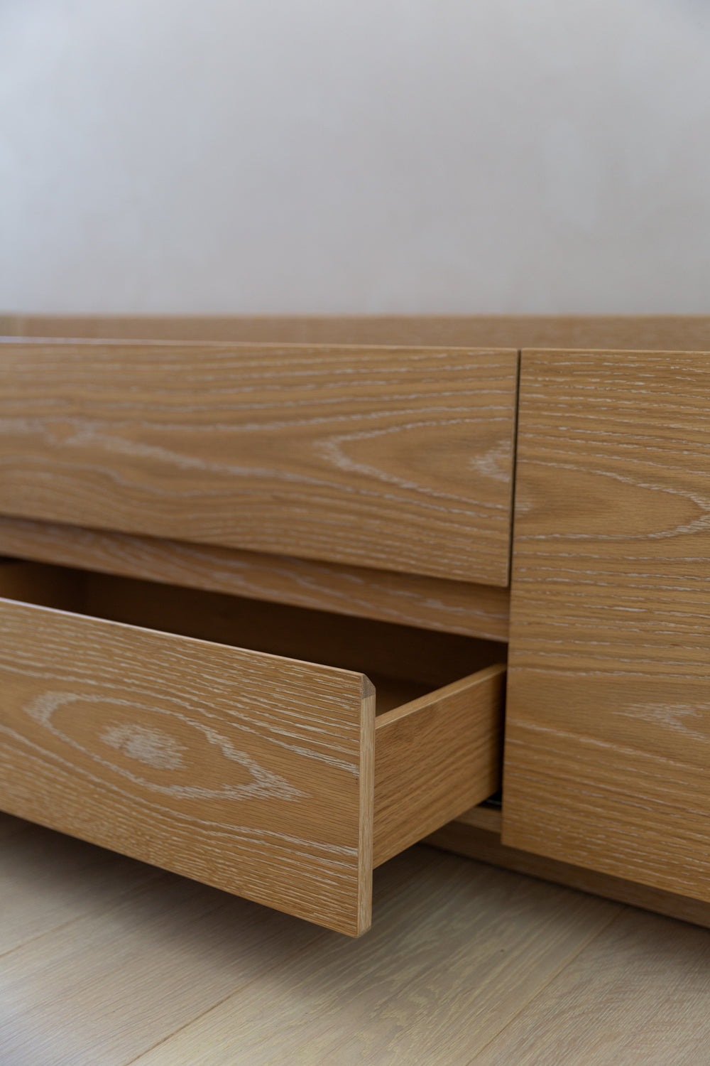 Laguna | Media Console Janish Home