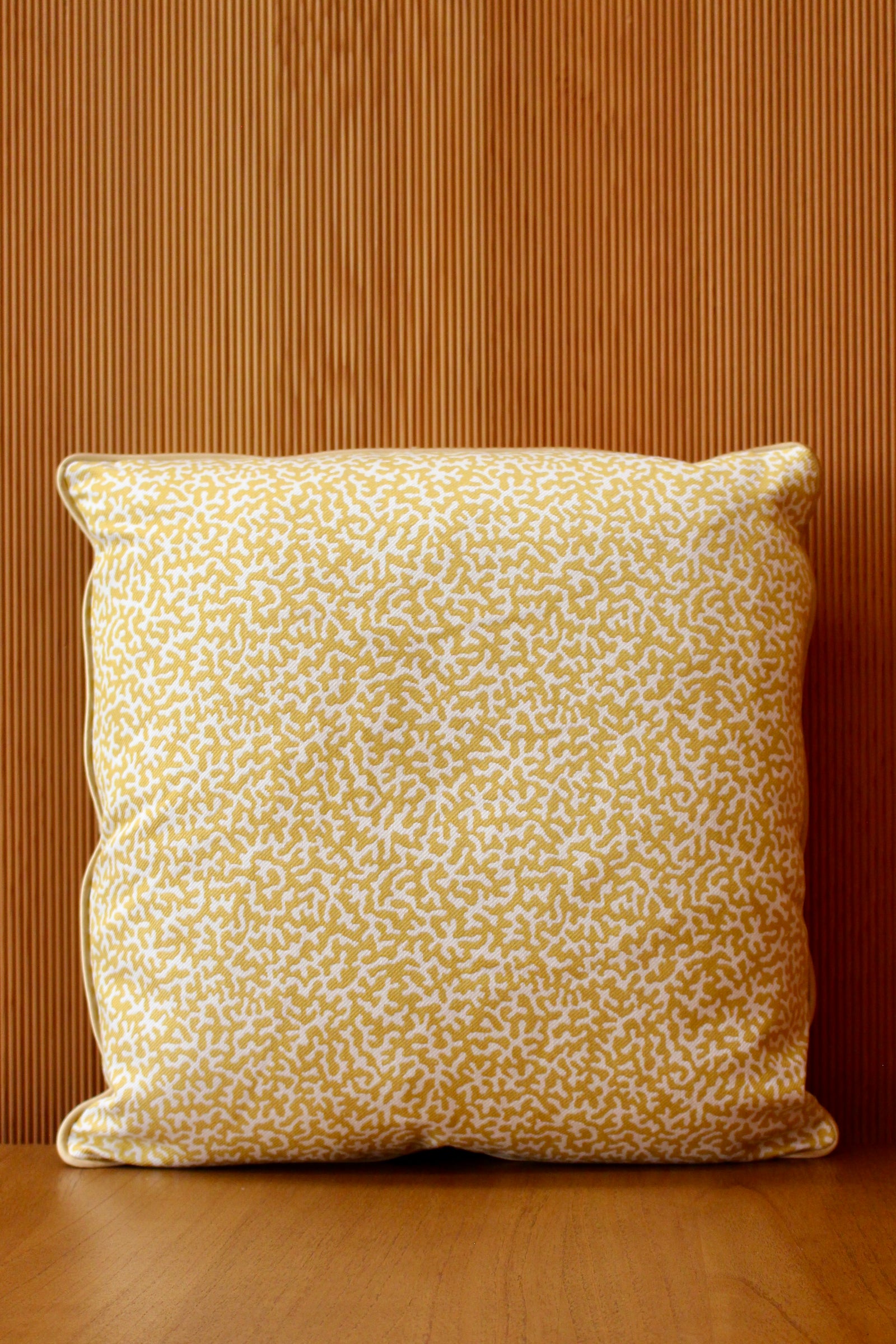 London | Cushion Collection Amier Home