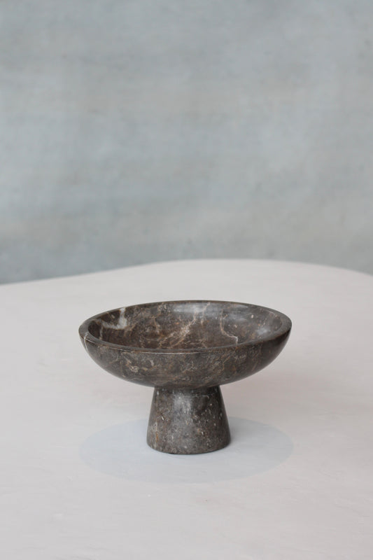 Marble pedestal bowl