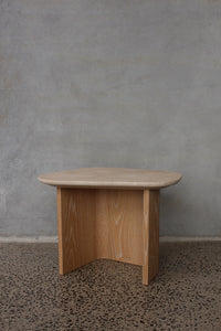 Omada End Table | Marble Top Janish Home