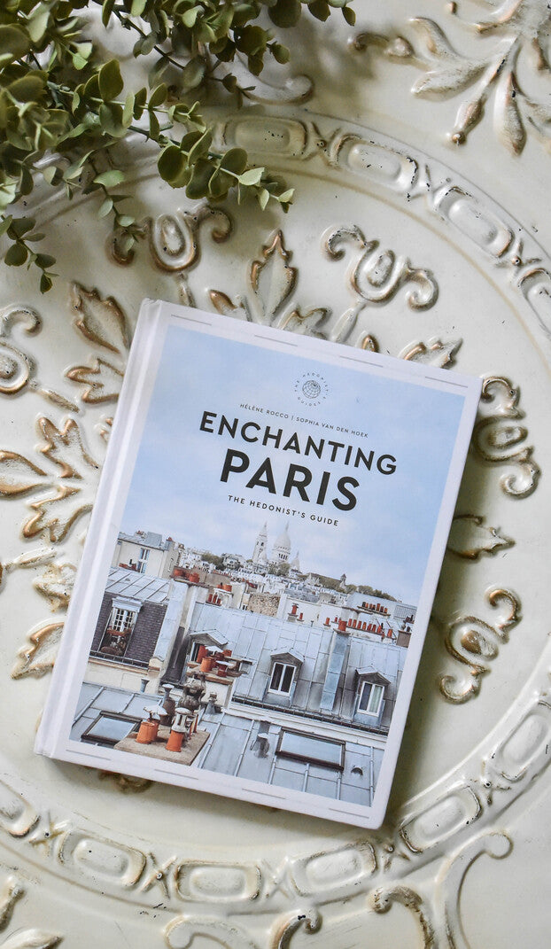 Enchanting Paris | By Hélène Rocco & Sophia Van Den Hoek Bookreps