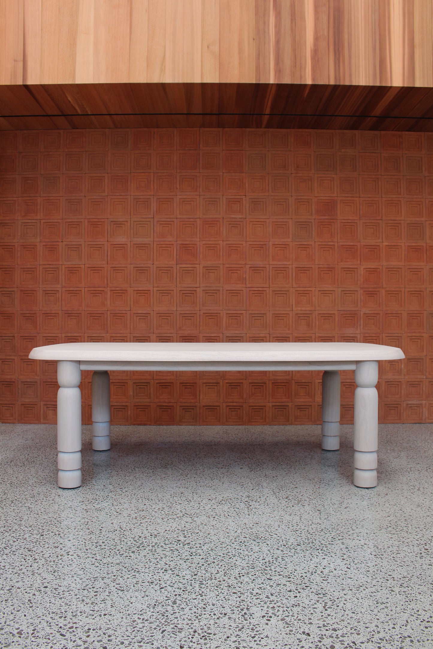 Issoua Dining Table
