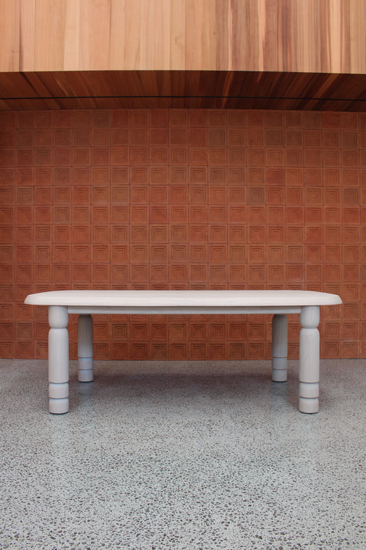Issoua Dining Table