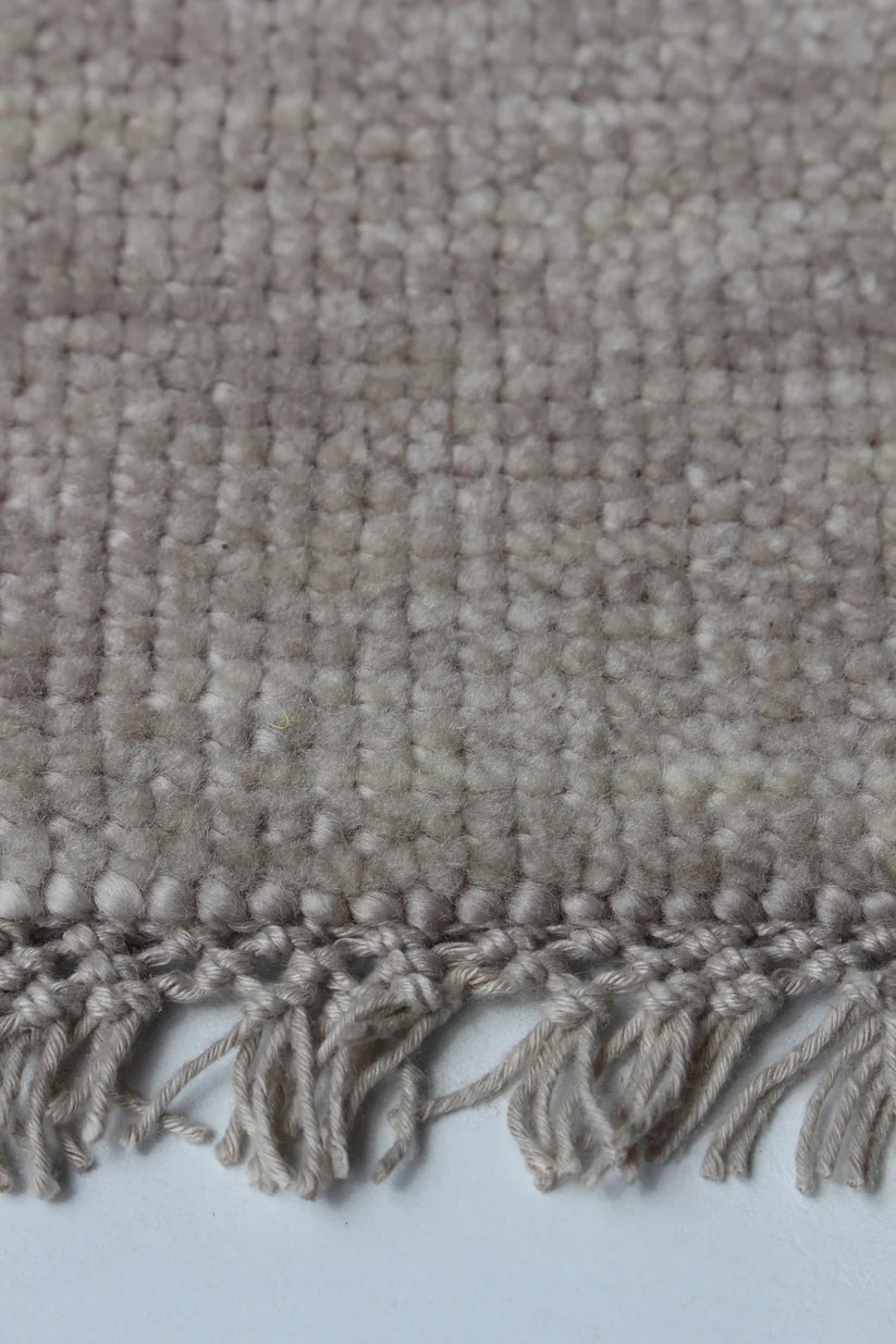 Kolay Rug