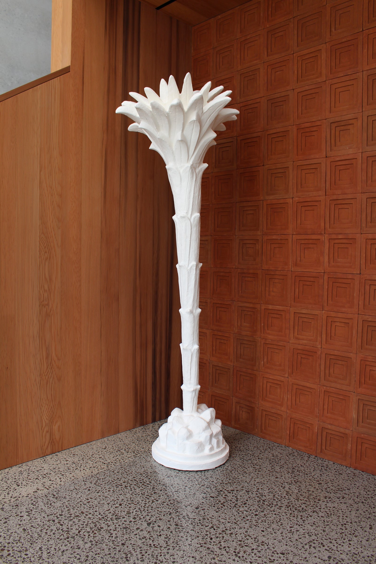 Palm Tree | Standing Light The Medium