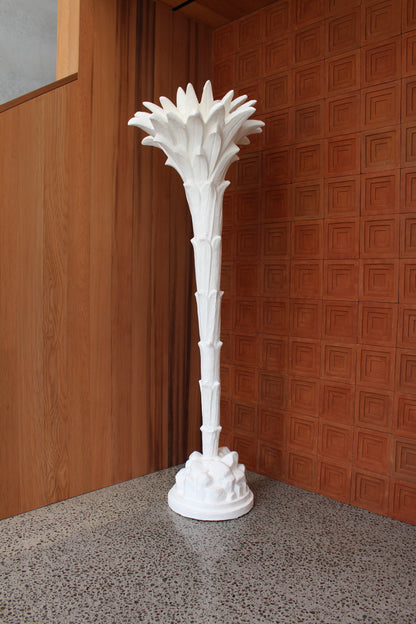 Palm Tree | Standing Light The Medium