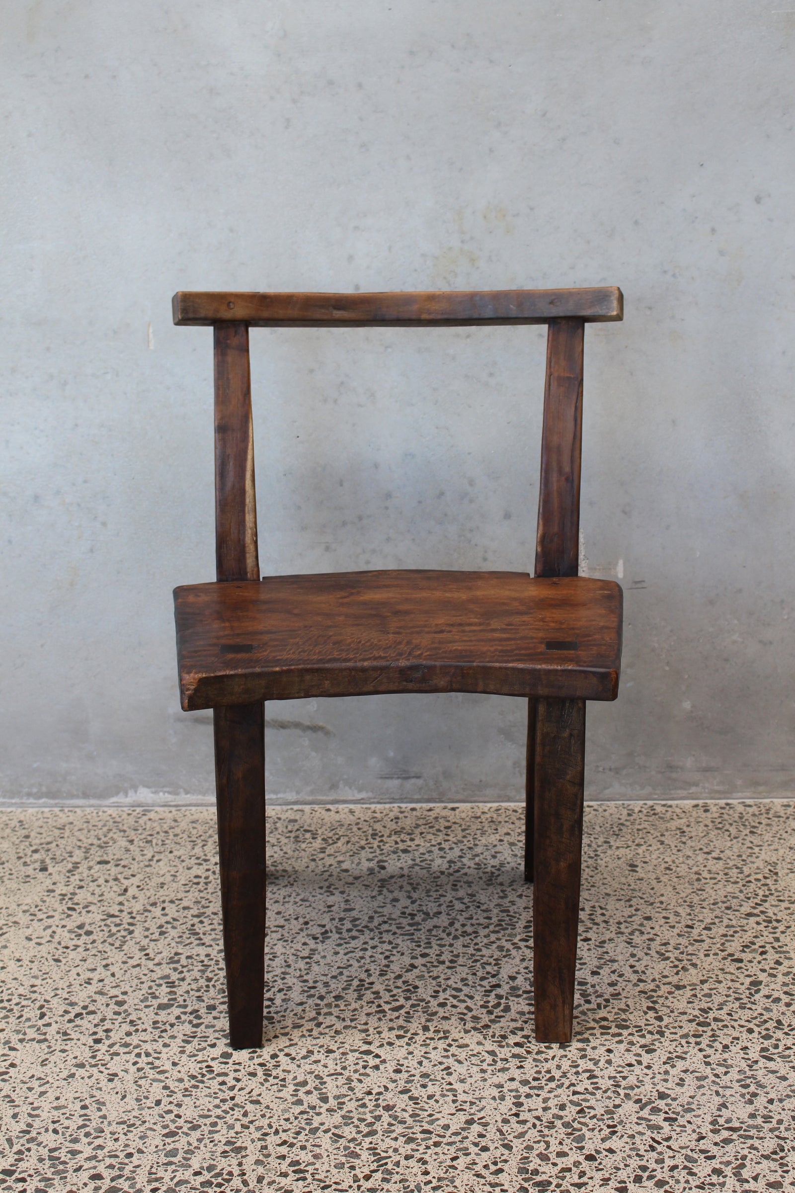 Primitif | Chair The Medium