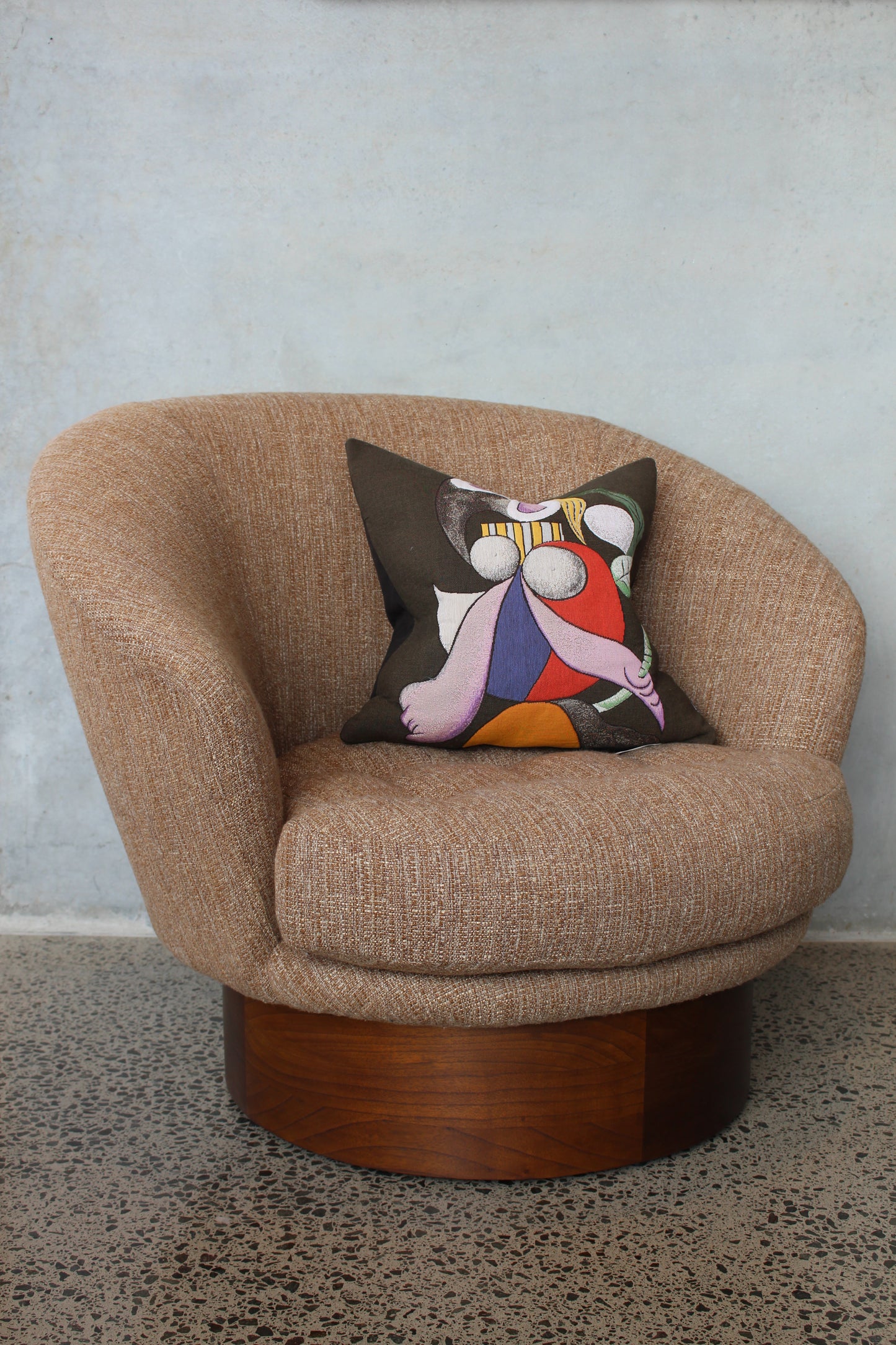 Kilim armchair / Swivel