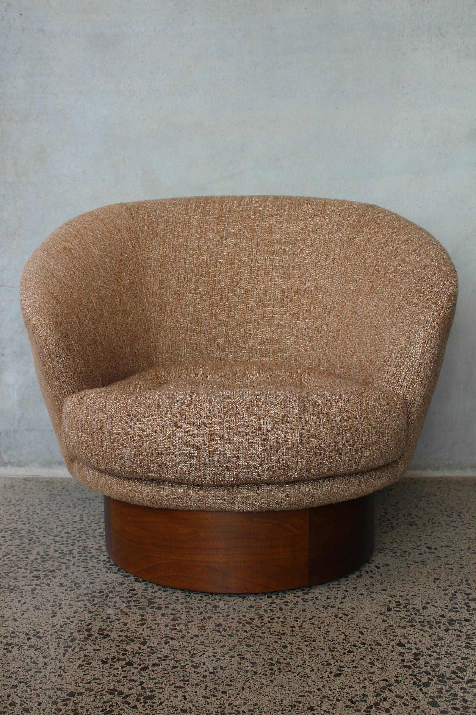 Kilim | Swivel Armchair Maison Sauvage