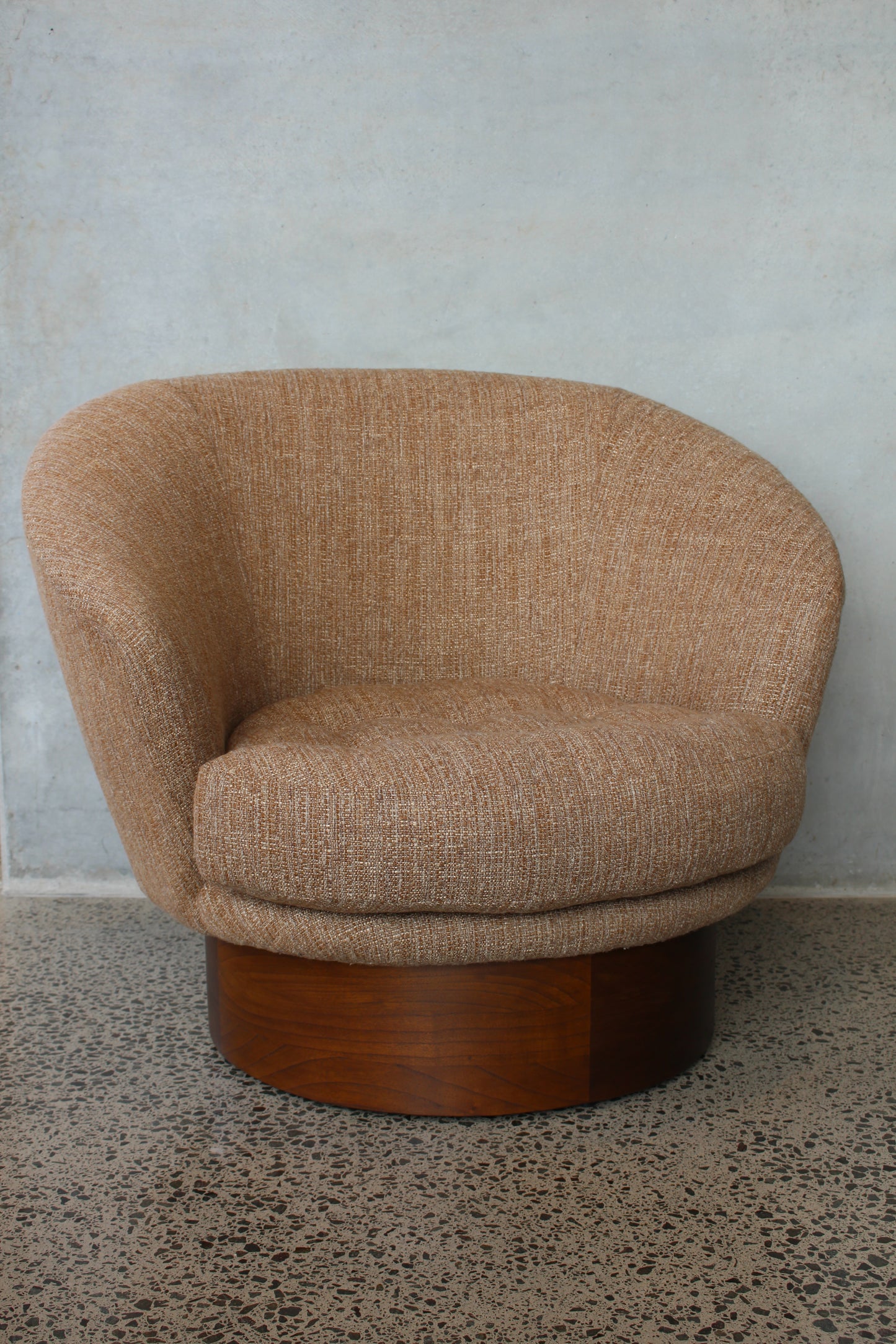 Kilim armchair / Swivel