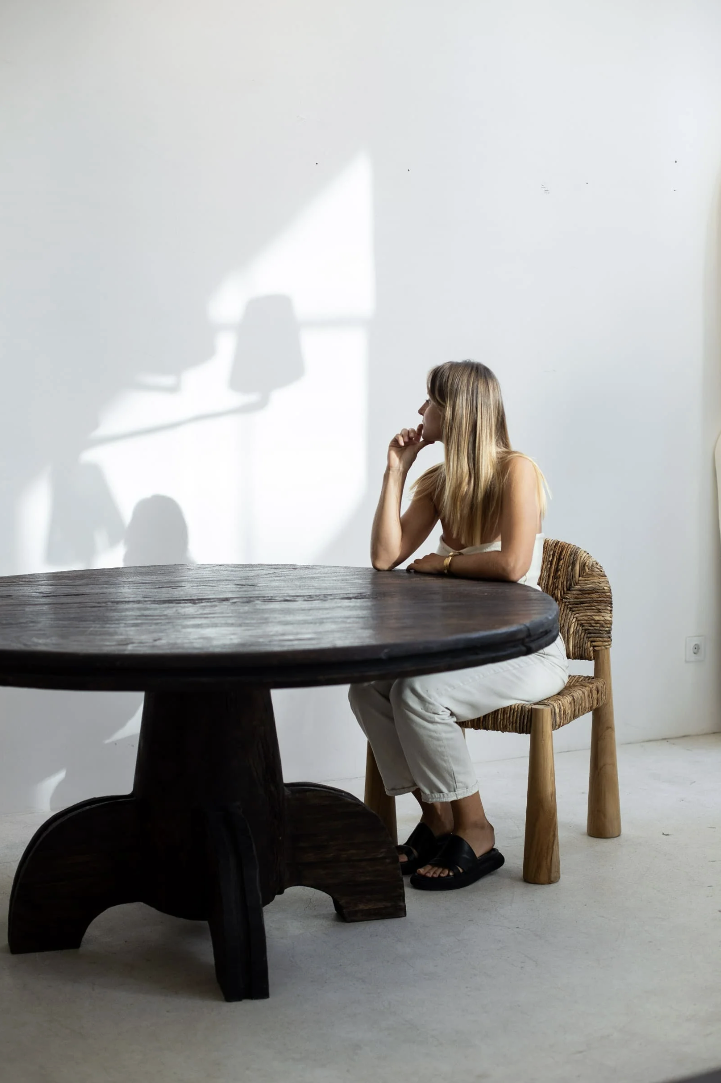 Capri | Dining table The Medium