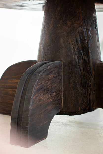 Capri | Dining table The Medium