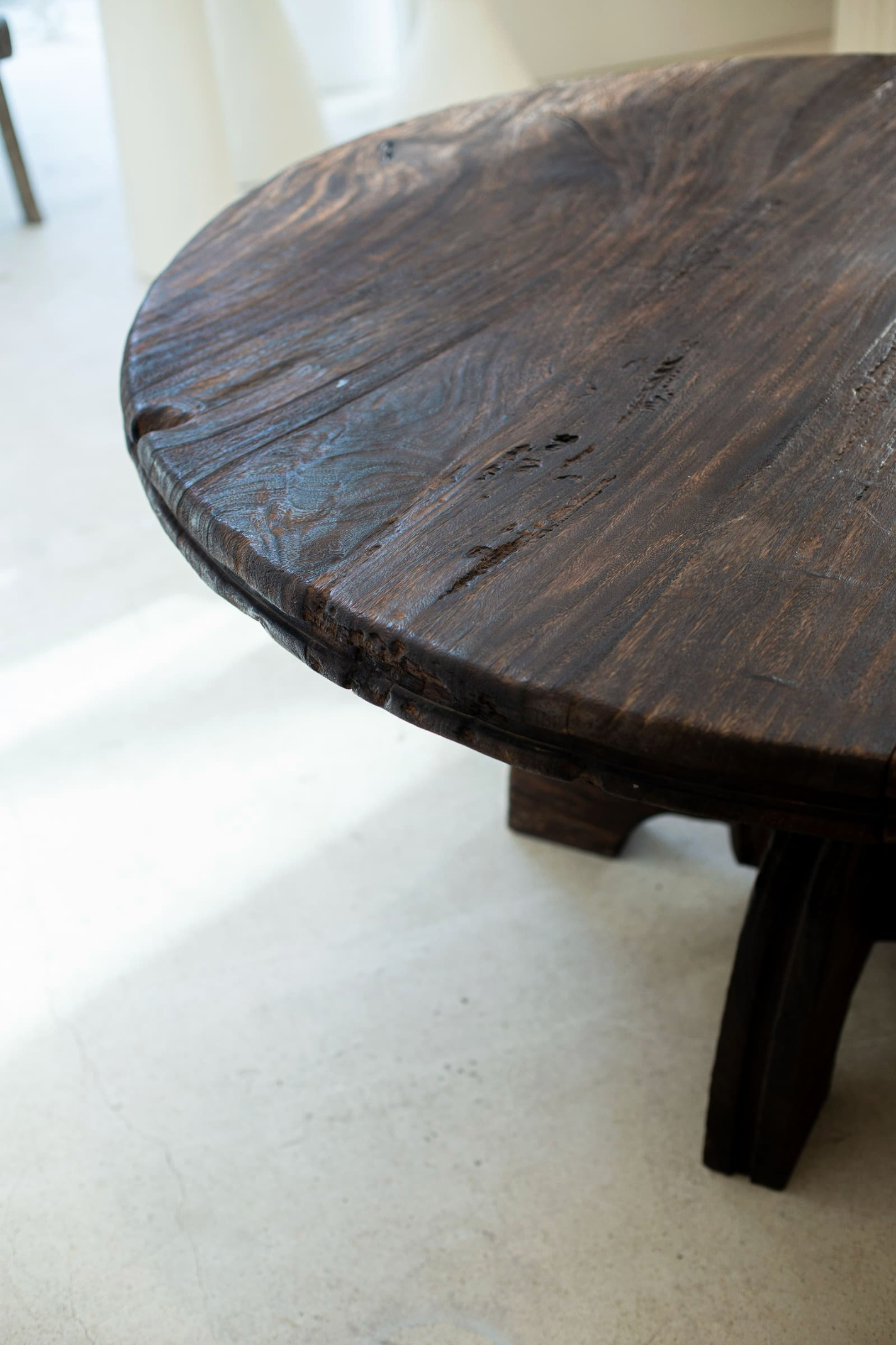 Capri Dining table
