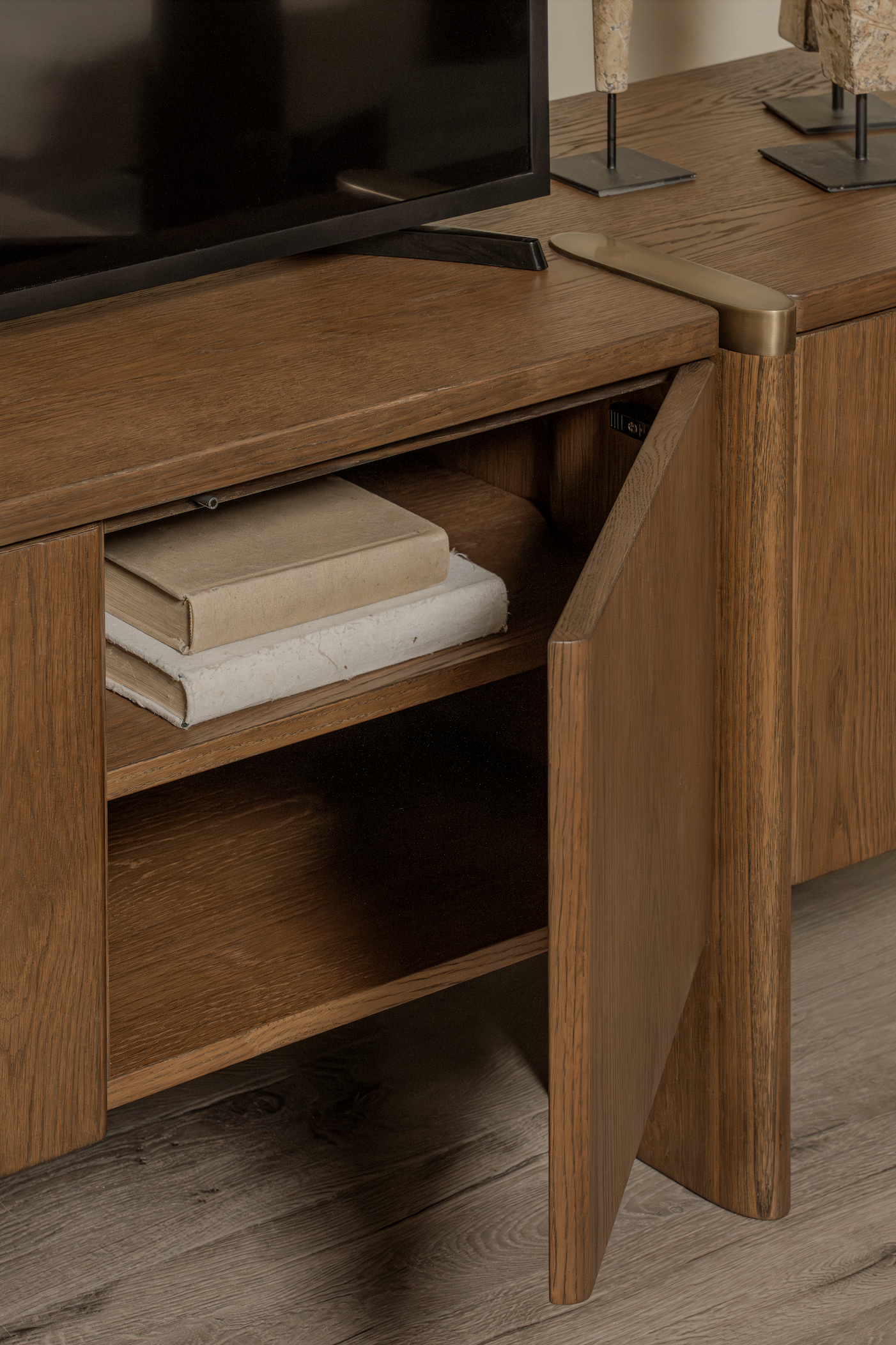 Montaro | Media Console Janish Home