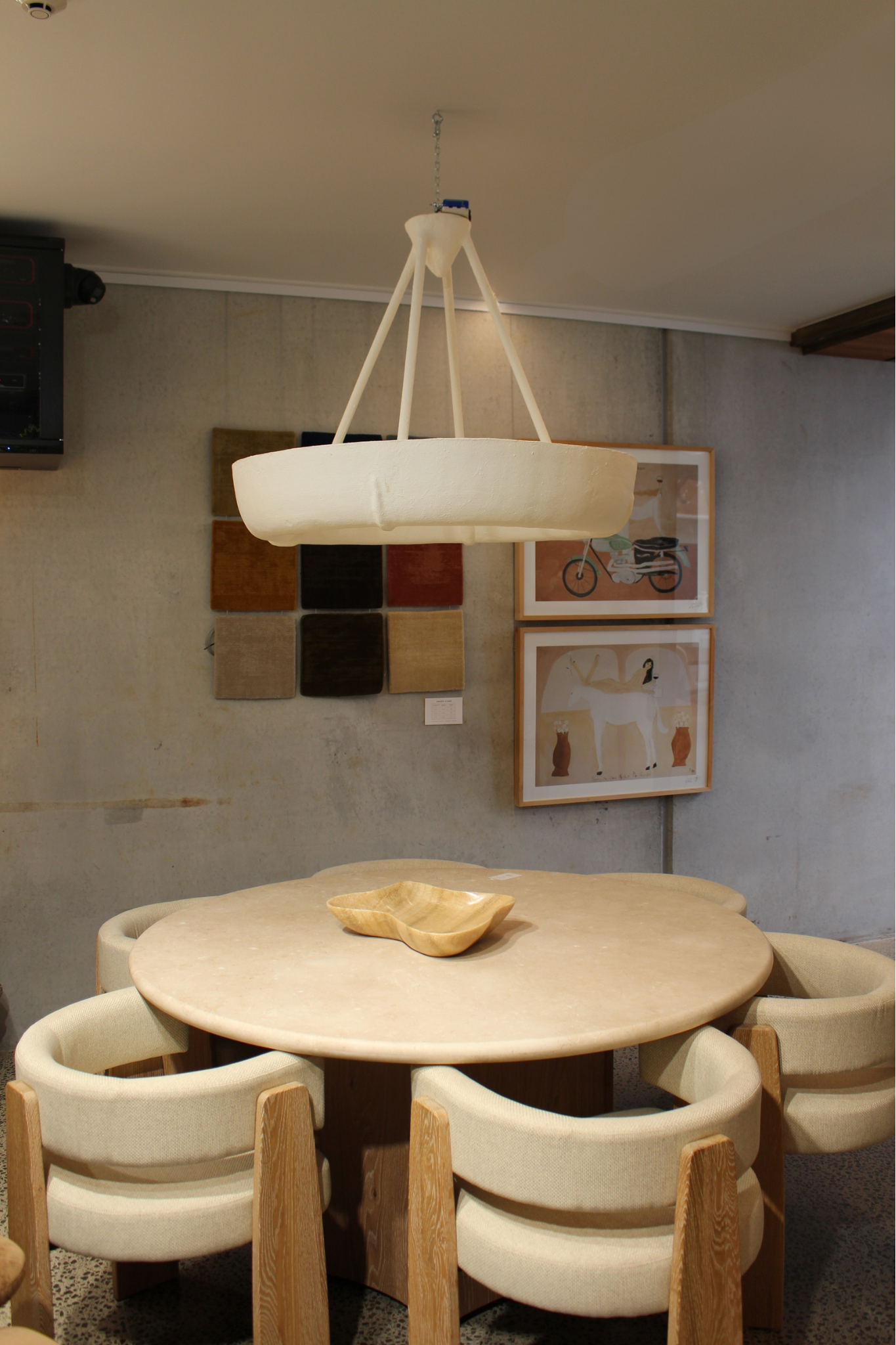Aura | Hanging Light The Medium