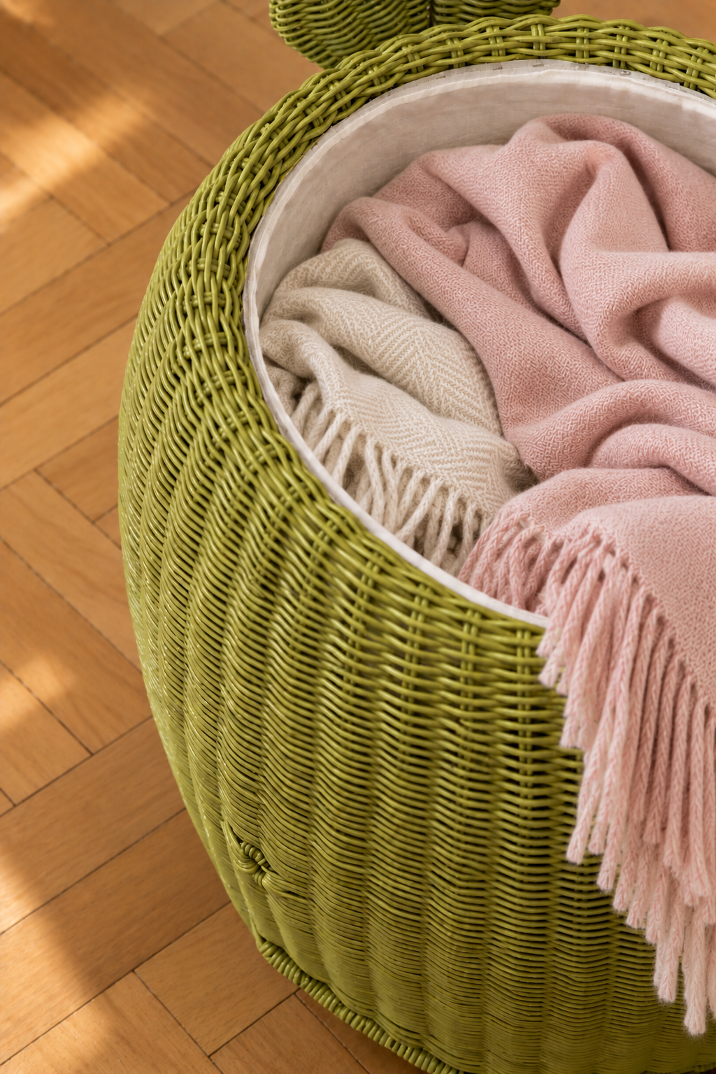 Willy Whale Trunk | Basket