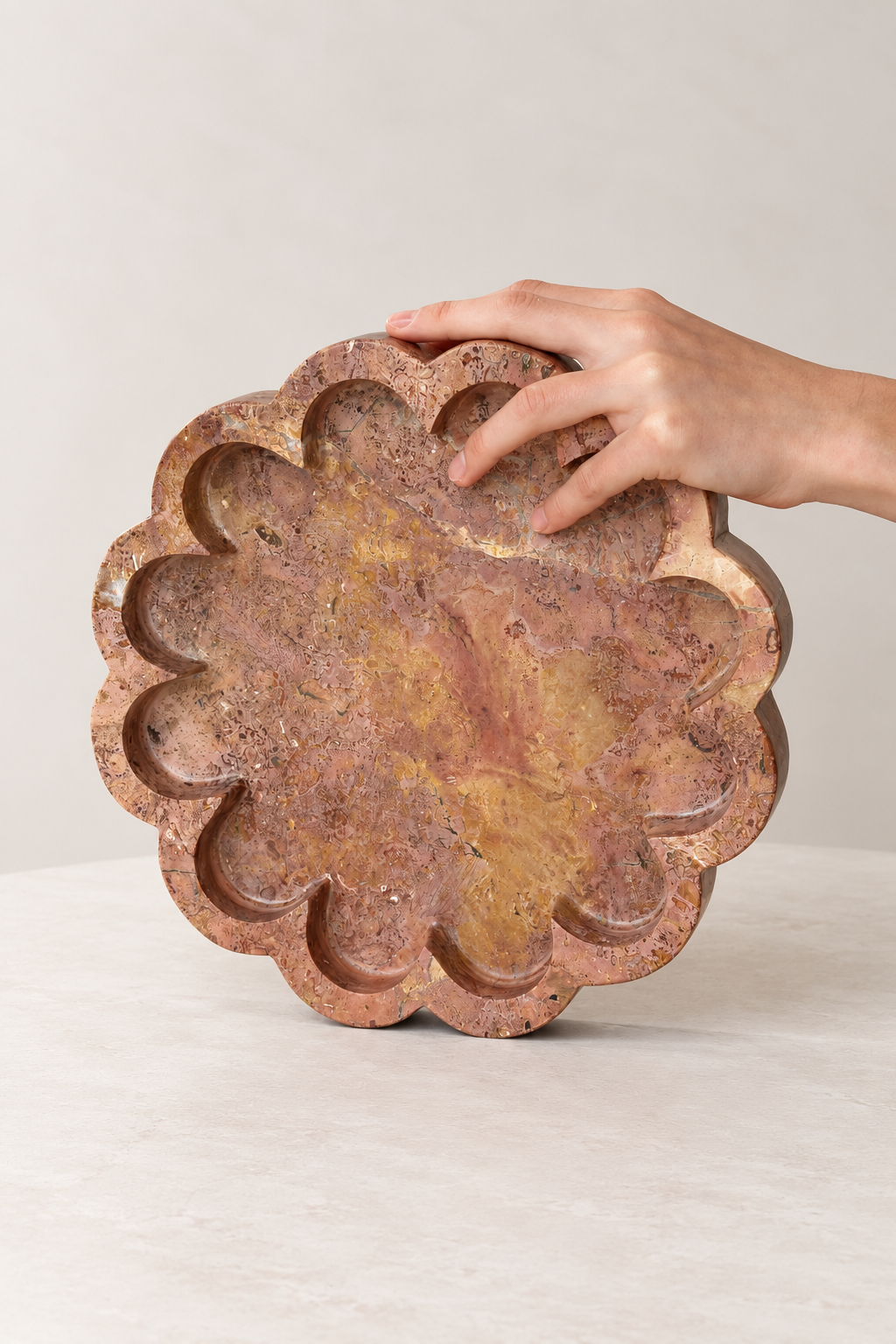 Round Tray | Red Marble