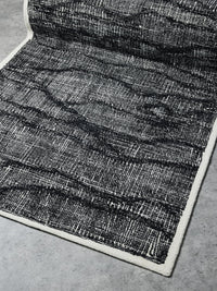 Elio Rug 100% wool black and beige