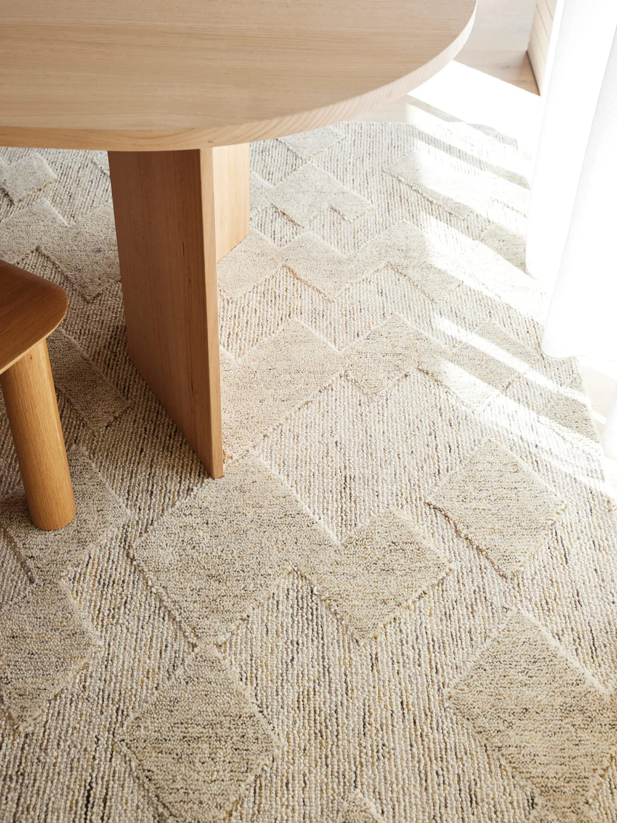 Manhattan Rug 100% wool beige texturized