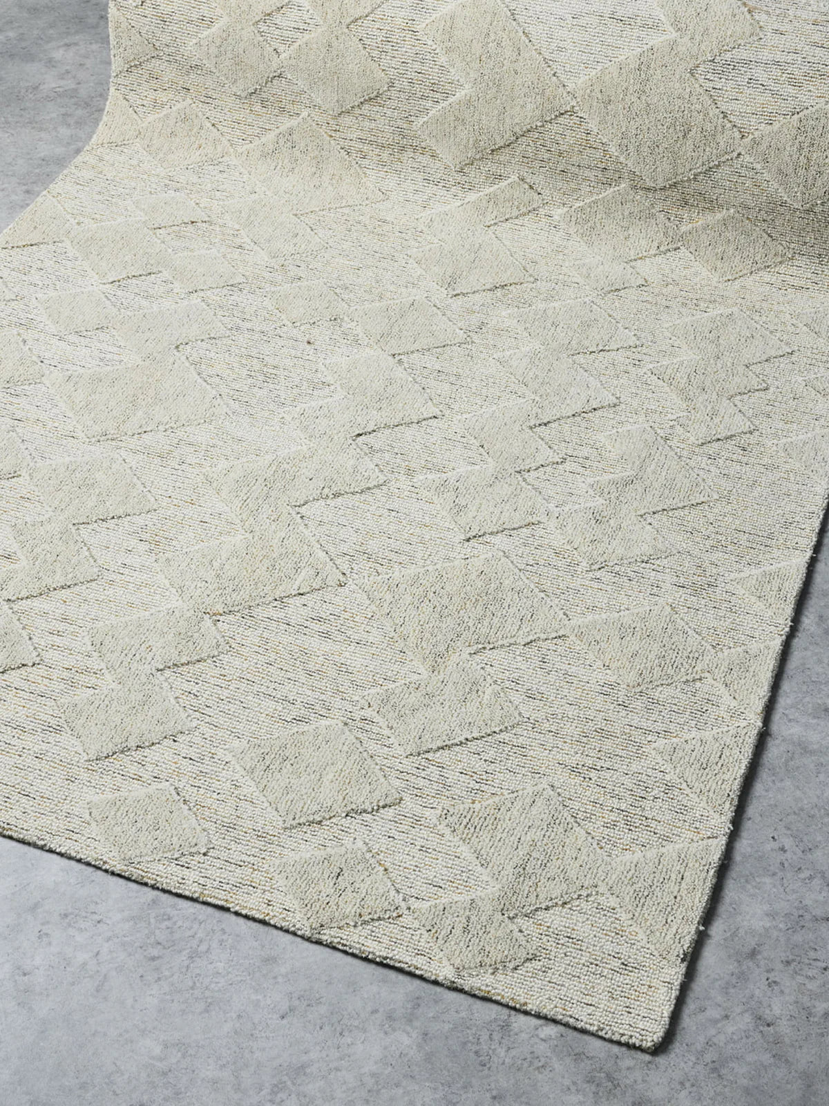 Manhattan Rug 100% wool beige texturized